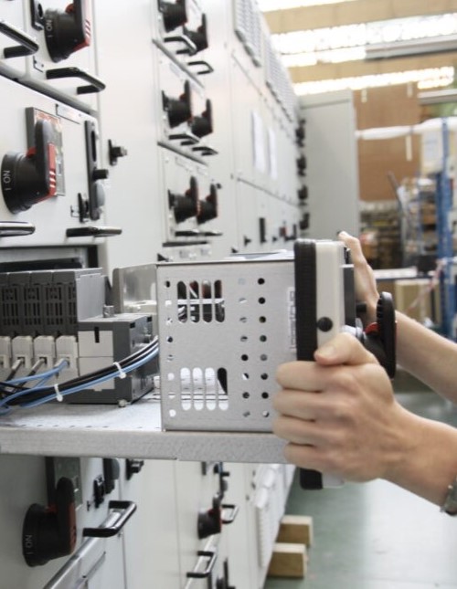HERO-enelever-logstup-1-500 panneaux photovoltaiques
